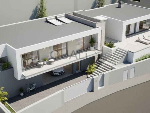 Moradia T3 Geminada com Piscina Infinita no Arco da Calheta. 224m² Arco Da Calheta