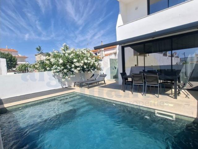 Moradia T3 Geminada com Piscina Privada em Manta Rota 102m² Vila Nova De Cacela