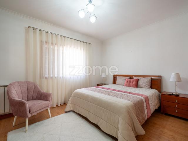 Moradia T3, Geminada, em Oliveira de Azeméis