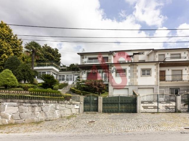 Moradia T3 Geminada em Pombeiro de Ribavizela Felgueiras