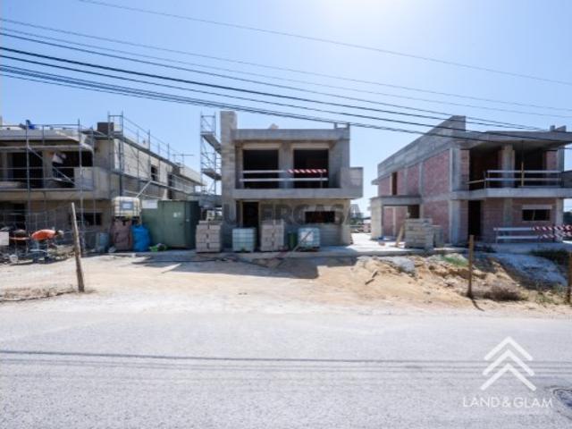 Moradia T3 independente em Condomínio Exclusivo na Ericeira