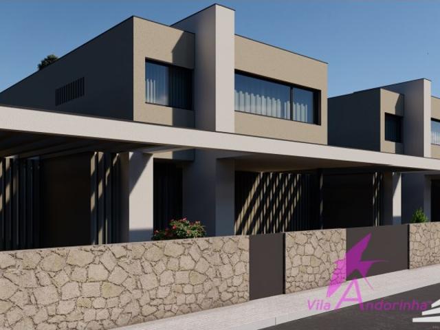 Moradia T3 Individual em Vila Praia de Âncora Conforto, Elegância e Proximidade ao Mar