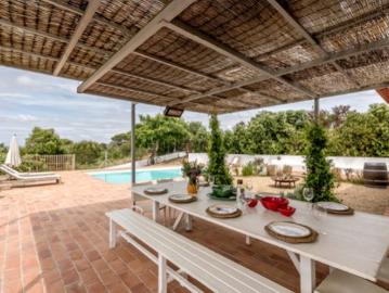 Moradia T4 com jardim e piscina, em Melides, Grândola