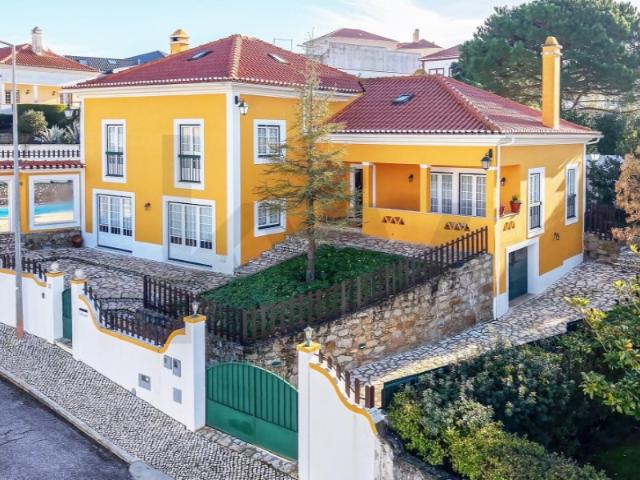 Moradia T3 isolada com 326 m2 inserida num terreno de 790 m2, piscina, Albarróis Villas, Alenquer