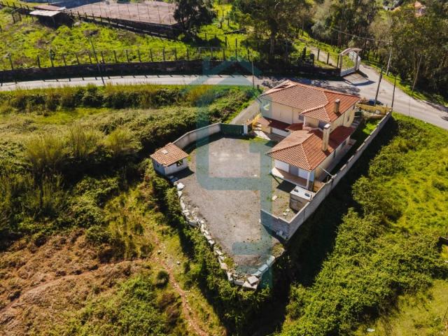 Moradia T3 Isolada na Benedita com Garagem