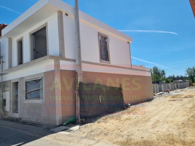 Moradia T3 LOBÃO