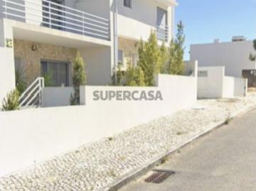 Moradia T3 Logradouro cave com garagem Sesimbra