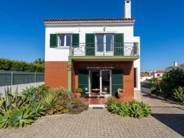Moradia T3 lote de 277m2 Zambujal Sesimbra