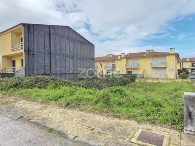 Moradia T3 em estrutura Loureira, Vila Verde