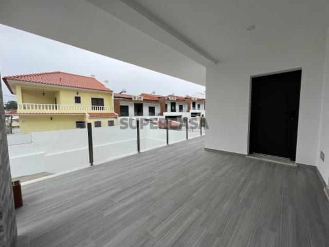 Moradia T3 Palhais Charneca de Caparica | 2 pisos