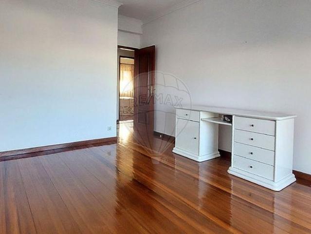 Moradia T3 para arrendamento