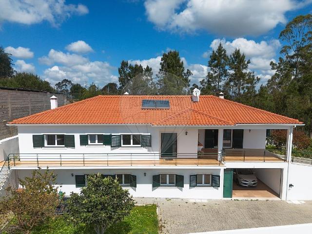 Moradia T3 para arrendar em Caranguejeira, Leiria RE/MAX Portugal