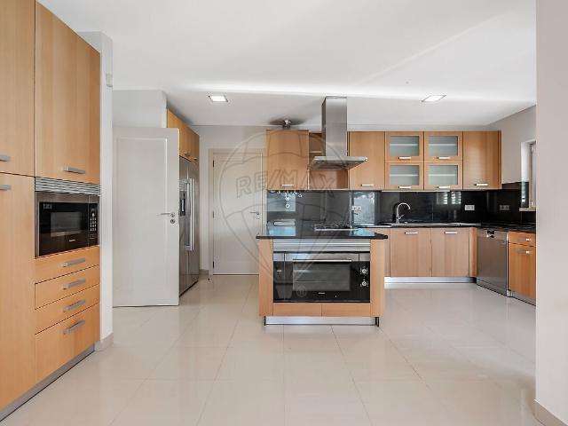 Moradia T3 para arrendar em Cascais e Estoril, Cascais RE/MAX Portugal