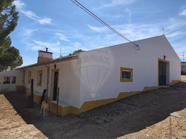 Moradia T3 para arrendar em Ciladas, Vila Viçosa RE/MAX Portugal