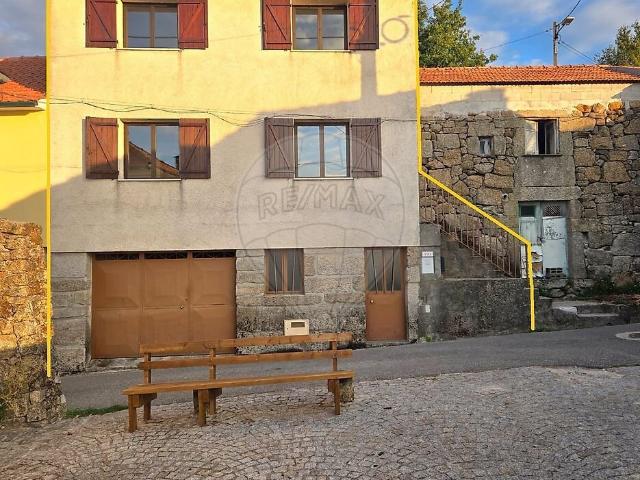 Moradia T3 para arrendar em Guardão, Tondela RE/MAX Portugal