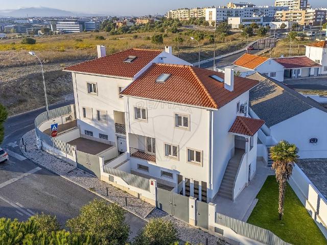 Moradia T3 para arrendar em Oeiras