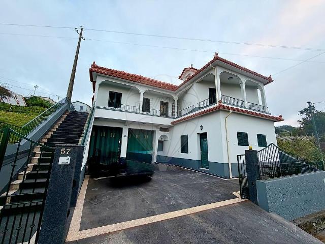 Moradia T3 para arrendar em Santana, Santana RE/MAX Portugal