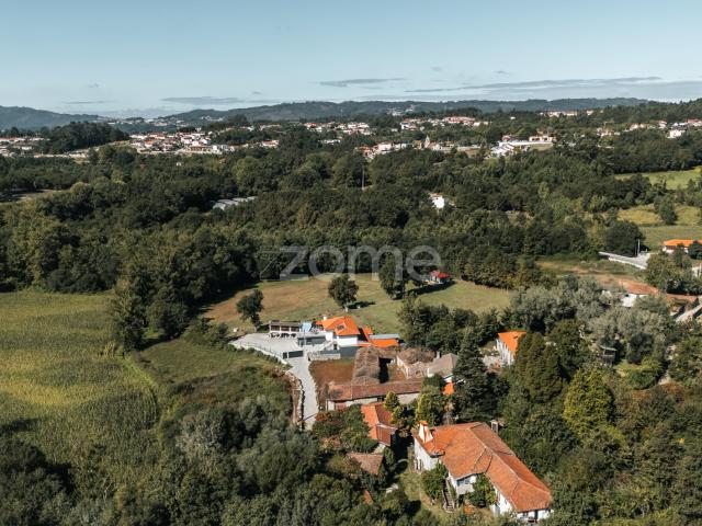 MORADIA T3 PARA RESTAURO EM RIBEIROS FAFE