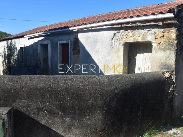 Moradia T3 para restaurar