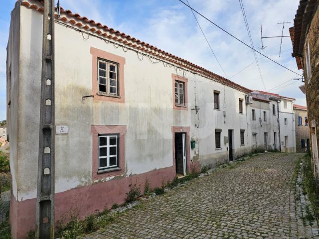 Moradia T3 para Restaurar