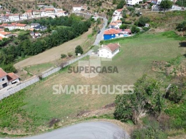 Moradia T3 Pomares c/ grande terreno