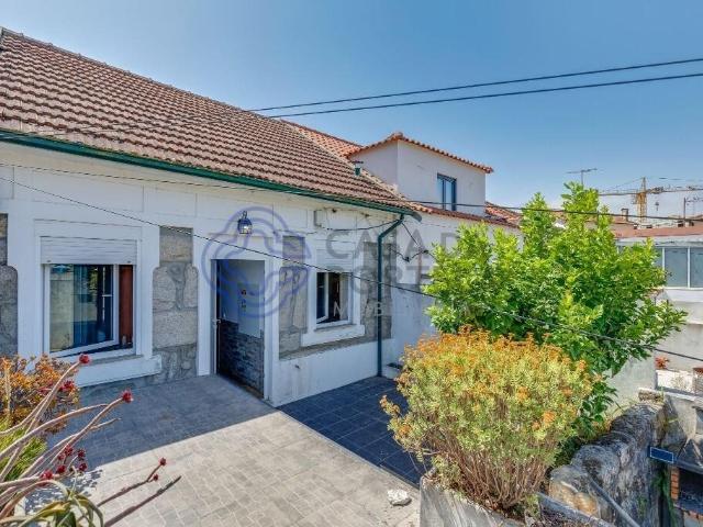 Moradia T3 | Pronta a Habitar | Junto ao Terminal de Campanh. 55m² Campanhã