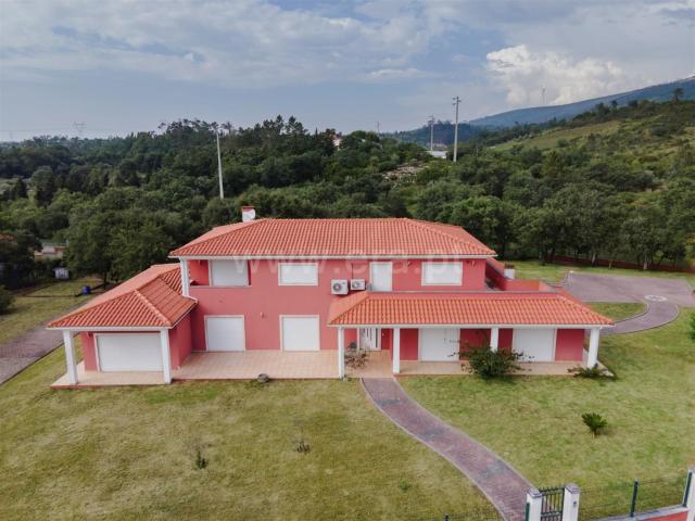 Moradia T3 | Reguengo do Fetal 399m² Reguengo Do Fetal
