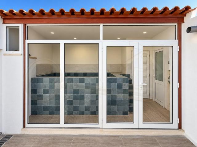Moradia T3 Remodelada com Piscina Tanque Interior