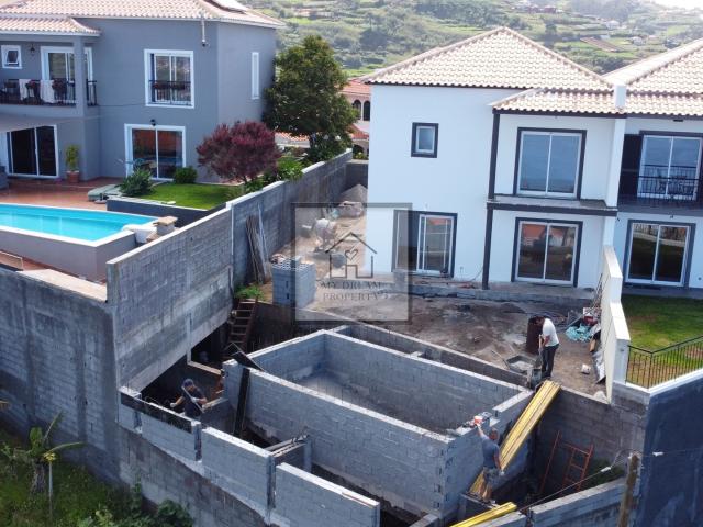 Moradia T3 Renovada Com Piscina Arco da Calheta