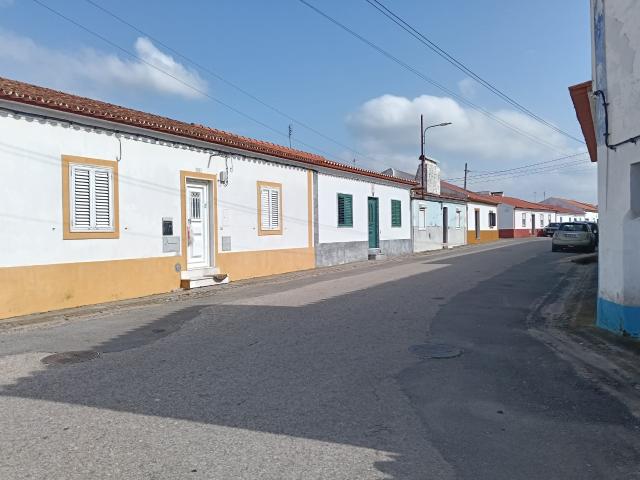 Moradia T3 renovada em Cano, Sousel