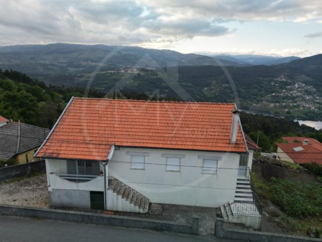 Moradia T3 Ribeira de Pena