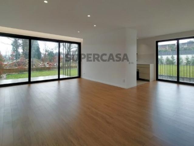 Moradia T3 Suítes em Palmeira Braga