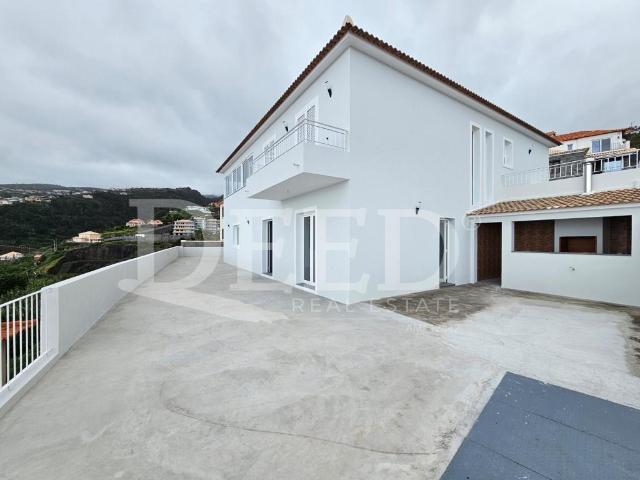 Moradia T3 Santa Cruz 153m² Santa Cruz