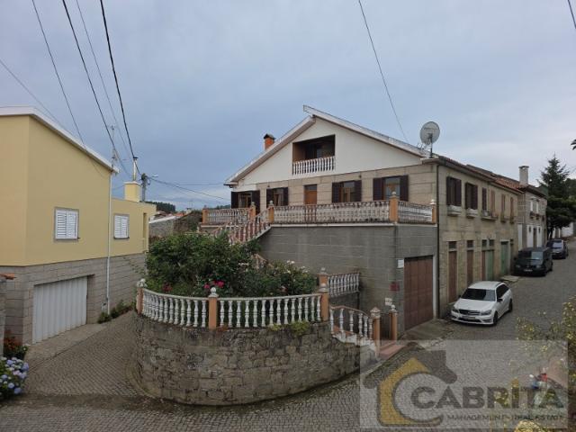 Moradia T3 Santiago, Armamar