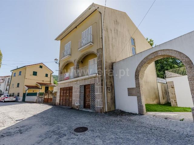 Moradia T3 / Seia, Sandomil