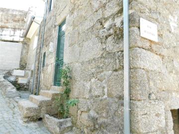 Valezim, Distrito de Guarda - Garagem