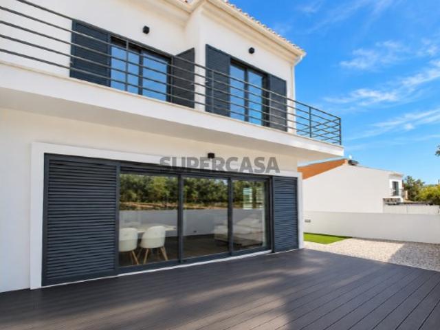 Moradia T3 semi nova em Sesimbra, Castelo