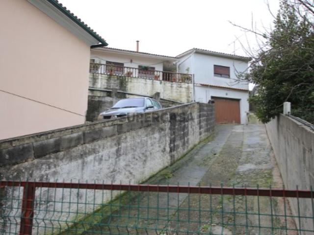 Moradia T3 sita em Cortes Leiria