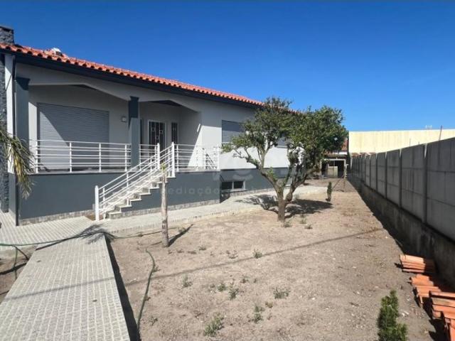 Moradia T3 situada em Passagem, Vieira de Leiria