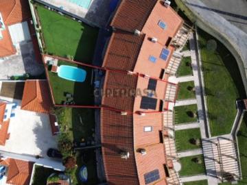Casa à venda em Igreja Nova e Cheleiros - Varanda