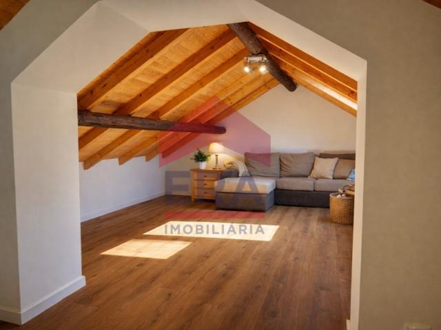 Moradia T3 + T1
