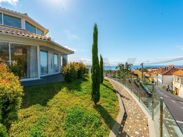 Moradia T3 Térrea Venda Funchal 134m² São Pedro Funchal