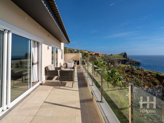 Moradia T3 térrea com piscina e vista mar Praia dos Reis Magos