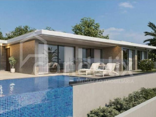 Moradia T3 Térrea com Piscina e Vista Baía 0m² São Martinho