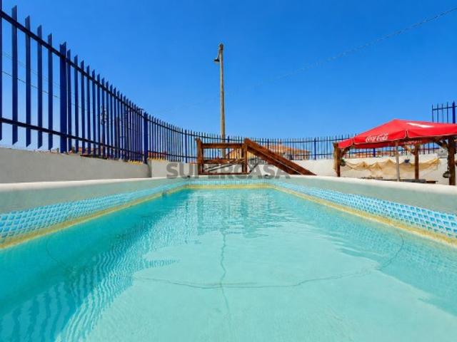 Moradia T3 Térrea + 2 T1 Independentes, Piscina e Praia a 400 m | Cova Gala