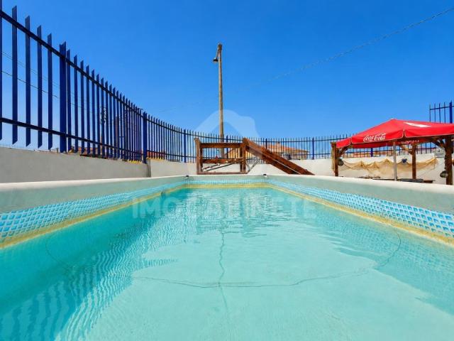 Moradia T3 Térrea + 2 T1 Independentes, Piscina e Praia a 400 m | Cova Gala