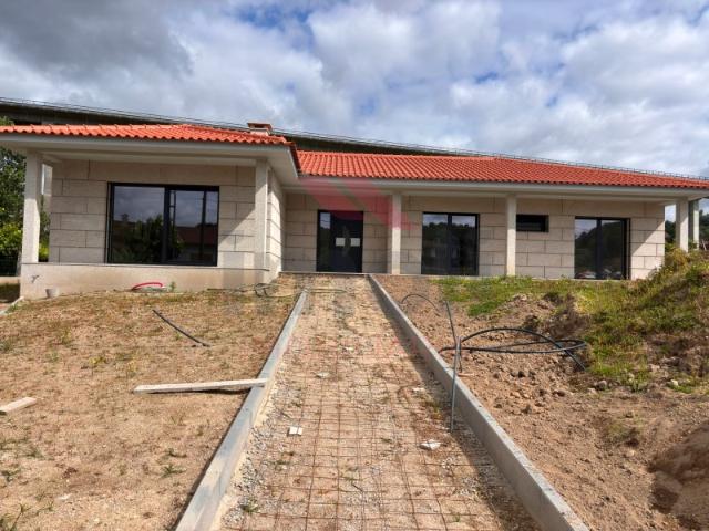 Moradia T3 Térrea Construção Nova em Arcos de Valdevez