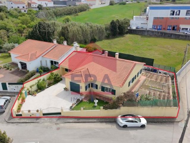 Moradia T3 Térrea e Isolada