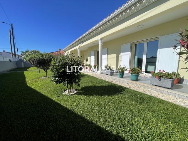 Moradia T3 Térrea e Isolada com Fantástico Jardim – Vagos