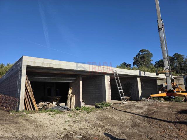 Moradia T3 Térrea em Estrutura na Lage Vila Verde